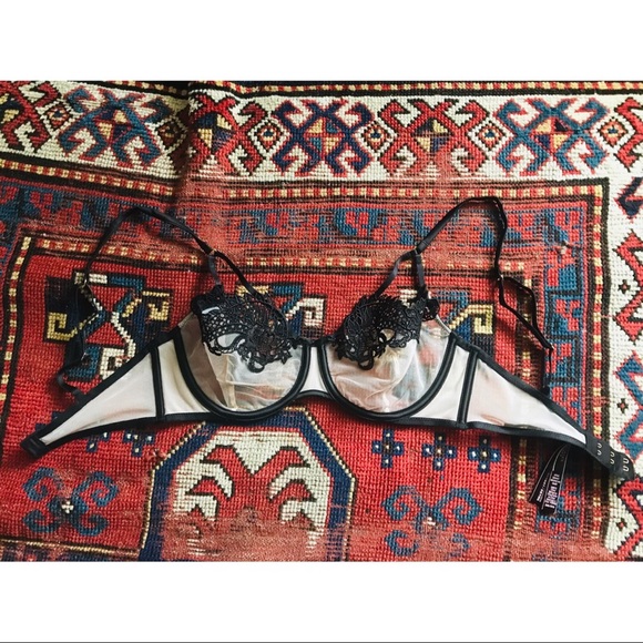 Sexy nude/black Dragon Appliqué Lingerie Bra! - Picture 1 of 8